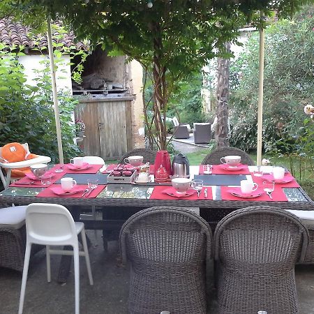 Maison D'Hotes Brameloup Jardin Ovale Coudures Bagian luar foto